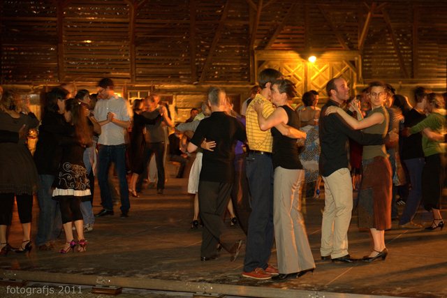Tanzen im Schlosshof | Tango Milonga mit DJ René